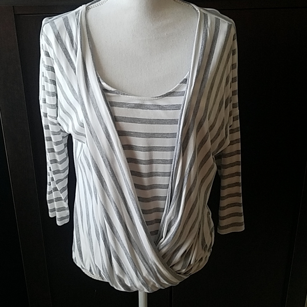 3/$20💋WHBM Top